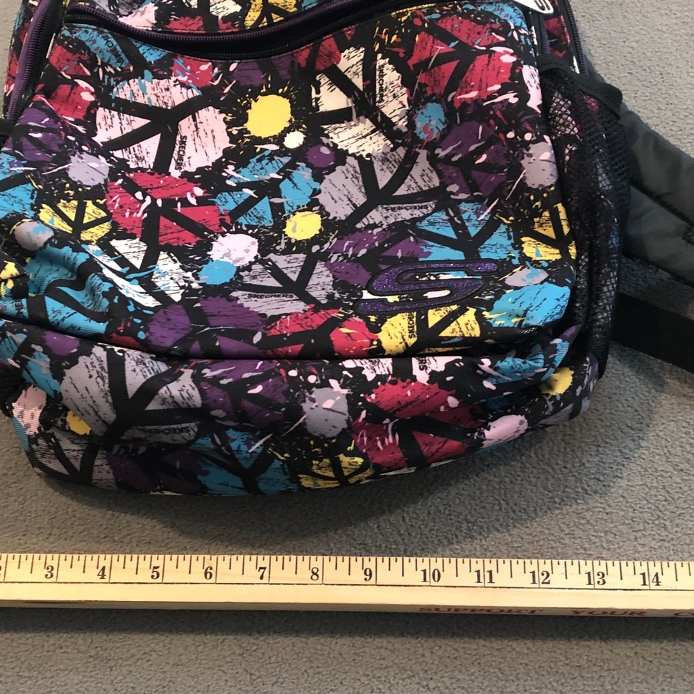 Skechers Peace Signs Backpack 20" x 14” - Picture 8 of 8
